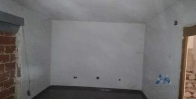 Edificio en venta en Malagón de 120 m2 photo 0