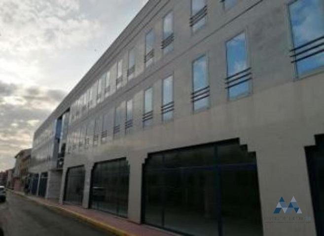 Edificio en venta en Torrijos de 1000 m2 photo 0