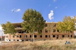 Edificio en venta en Huerta de Valdecarábanos de 2242 m2 photo 0