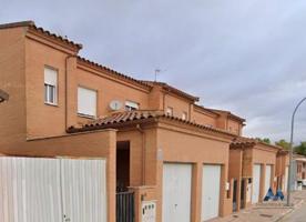 Casa - Chalet en venta en Cabañas de Yepes de 155 m2 photo 0