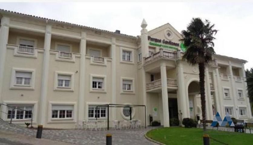 Edificio en venta en Toledo de 5983 m2 photo 0