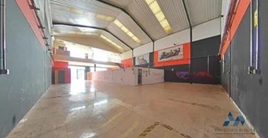 Nave Industrial en venta en Calle Estaño de 404 m2 photo 0