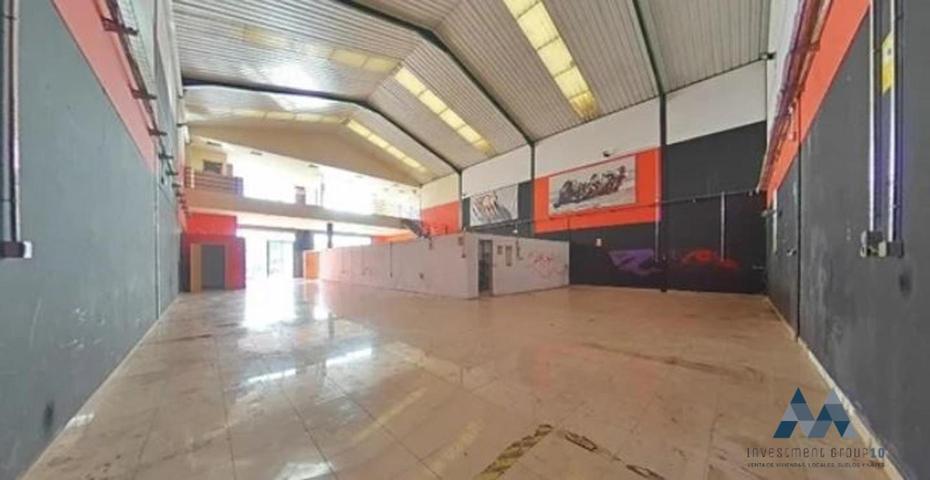 Nave Industrial en venta en Calle Estaño de 404 m2 photo 0