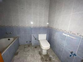 Piso en venta en La Puebla de Montalbán de 127 m2 photo 0