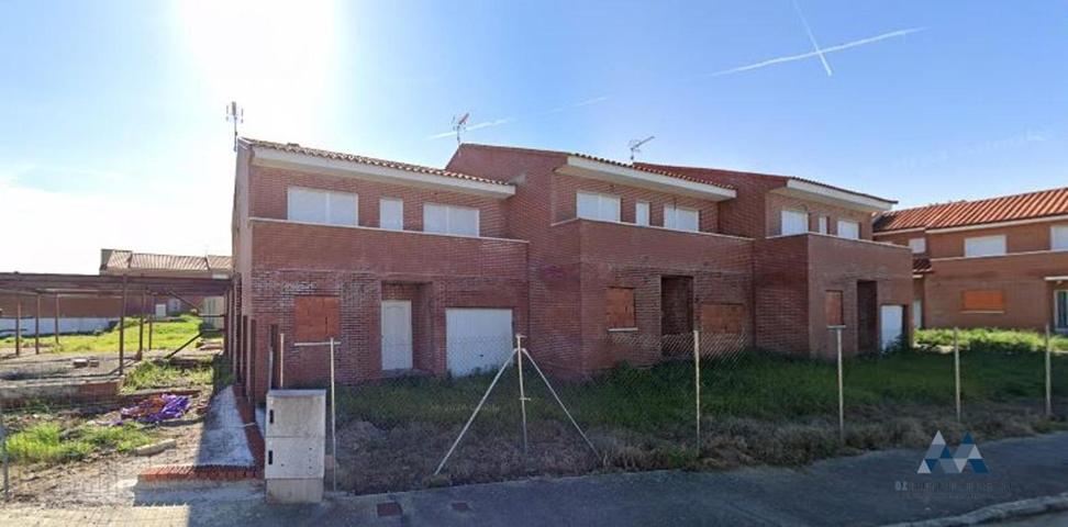 Casa - Chalet en venta en Hormigos de 4739 m2 photo 0
