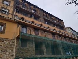 Edificio en venta en Ladrillar de 1801 m2 photo 0