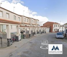 Casa - Chalet en venta en Tembleque de 177 m2 photo 0