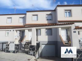 Casa - Chalet en venta en Tembleque de 177 m2 photo 0