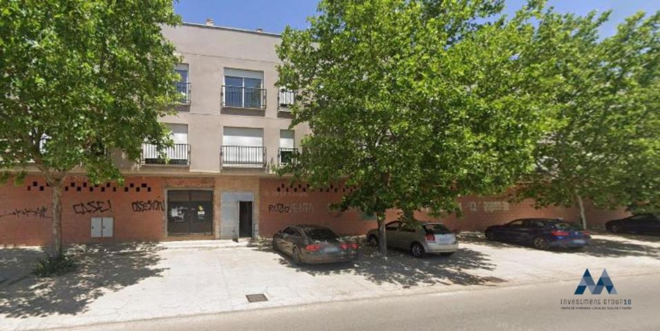 Local en venta en Malagón de 247 m2 photo 0