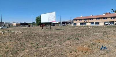 Terreno en venta en Marchamalo de 3404 m2 photo 0