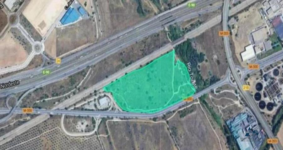 Terreno en venta en Alcalá de Henares de 70400 m2 photo 0