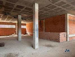 Local en venta en Ciudad Real de 2017 m2 photo 0