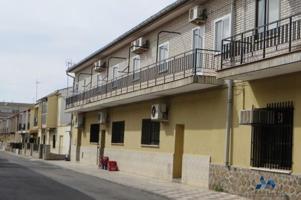 Casa - Chalet en venta en Quintanar de la Orden de 480 m2 photo 0