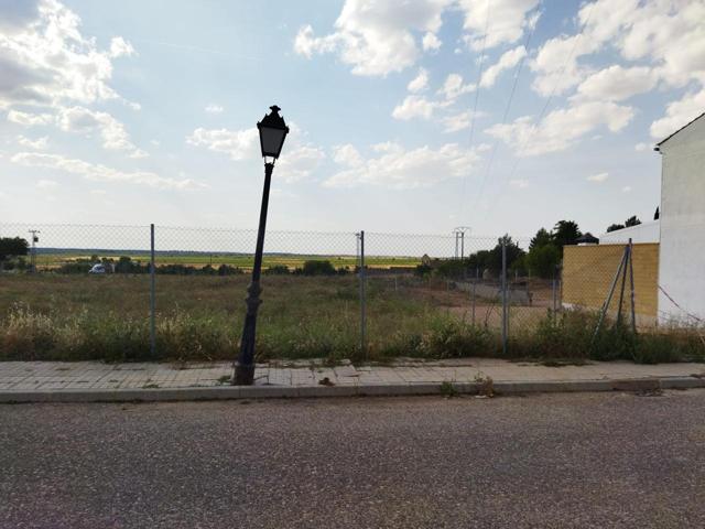 Terreno en venta en Cabezamesada de 4106 m2 photo 0