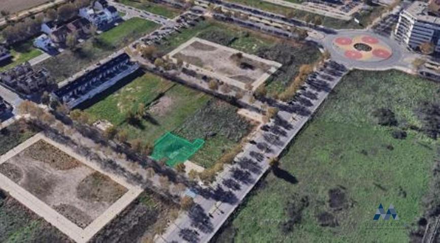Terreno en venta en Talavera de la Reina de 605 m2 photo 0