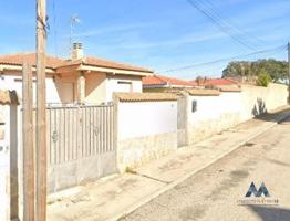Casa - Chalet en venta en Mentrida de 226 m2 photo 0