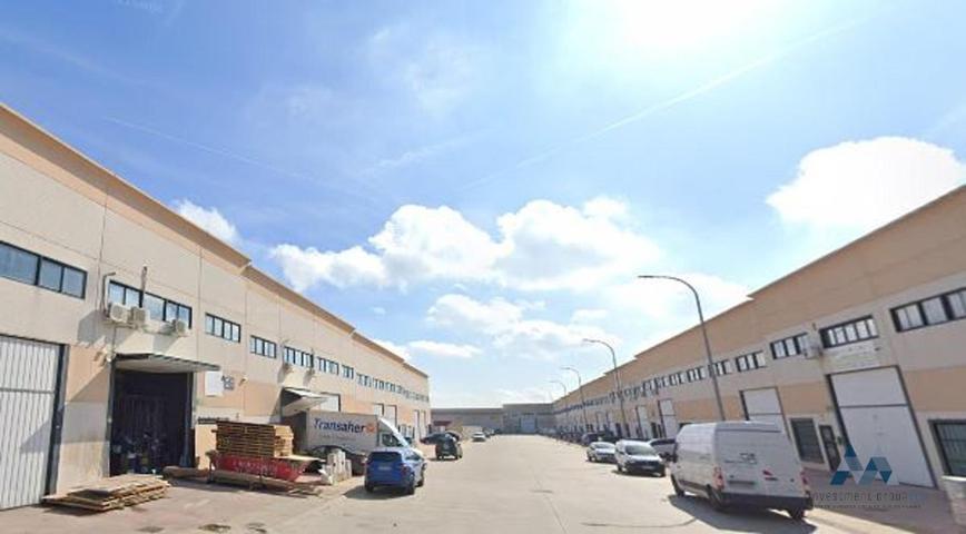 Nave Industrial en venta en Borox de 2847 m2 photo 0