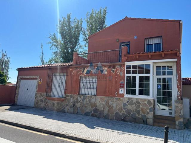 Casa - Chalet en venta en Seseña de 174 m2 photo 0