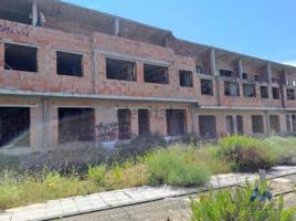 Edificio en venta en Valdefresno de 11265 m2 photo 0