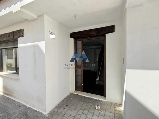 Casa - Chalet en venta en Consuegra de 186 m2 photo 0