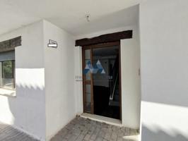 Casa - Chalet en venta en Consuegra de 272 m2 photo 0