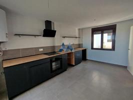 Casa - Chalet en venta en Consuegra de 272 m2 photo 0
