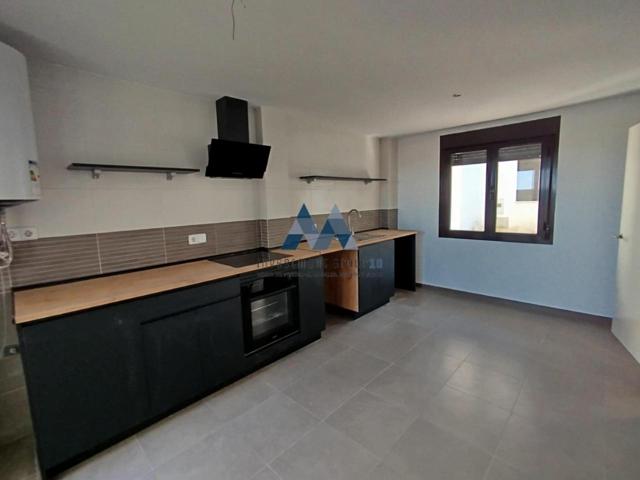 Casa - Chalet en venta en Consuegra de 272 m2 photo 0