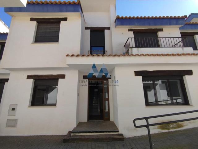 Casa - Chalet en venta en Consuegra de 251 m2 photo 0