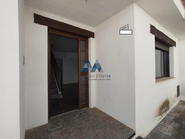 Casa - Chalet en venta en Consuegra de 237 m2 photo 0