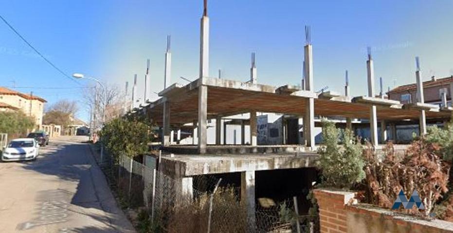 Edificio en venta en Recas de 5118 m2 photo 0