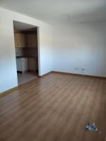 Piso en venta en Lominchar de 75 m2 photo 0