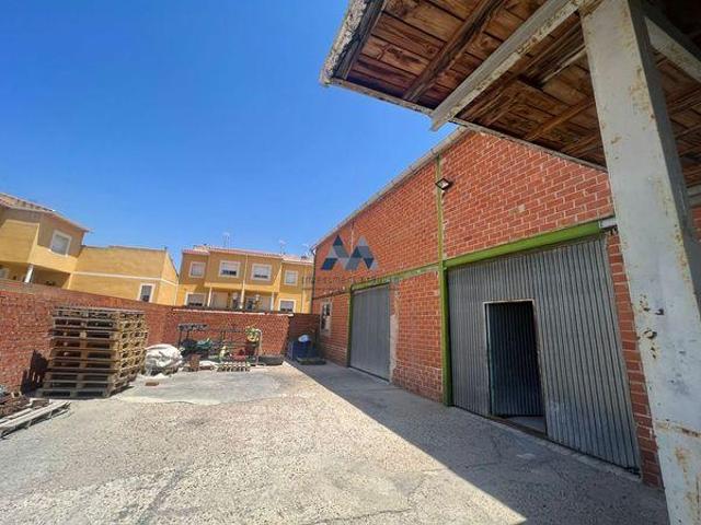 Nave Industrial en venta en Alameda de la Sagra de 269 m2 photo 0
