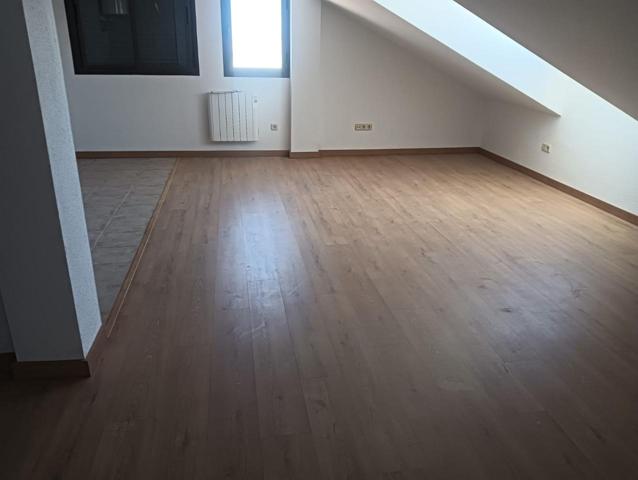 Piso en venta en Cabañas de Yepes de 90 m2 photo 0