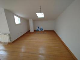 Piso en venta en Camarena de 87 m2 photo 0