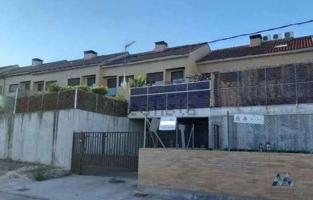 Casa - Chalet en venta en Novés de 209 m2 photo 0