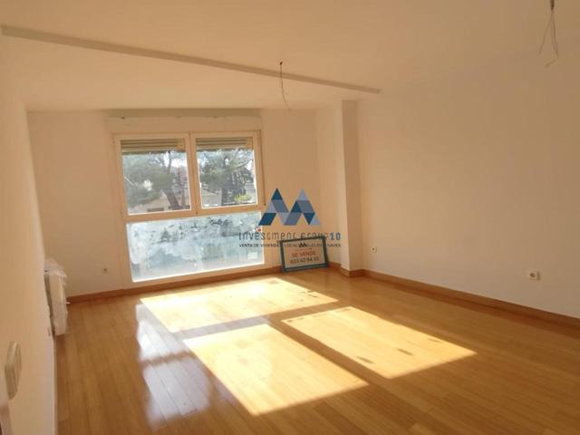 Piso en venta en Camarena de 72 m2 photo 0