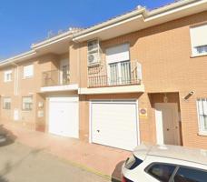 Casa - Chalet adosado en venta en Avenida Doce de Octubre,Torrijos photo 0