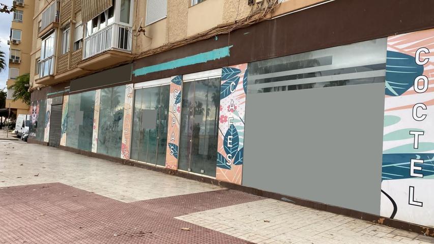 Local en venta en Málaga de 209 m2 photo 0