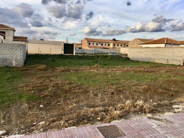 Terreno en venta en Humilladero de 300 m2 photo 0