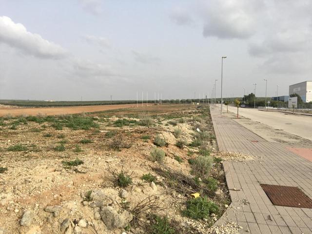 Terreno en venta en Humilladero de 7359 m2 photo 0
