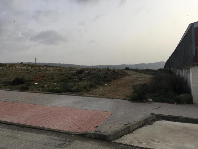 Terreno en venta en Humilladero de 6457 m2 photo 0