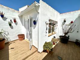 Casa De Pueblo en venta en Los Pérez de 128 m2 photo 0