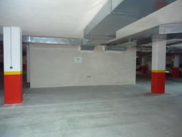 Plaza de parking para coche y moto en Santander photo 0