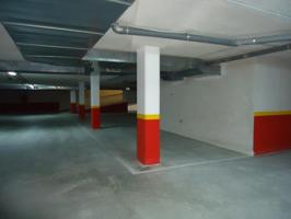 Plaza de parking para coche y moto en Santander photo 0