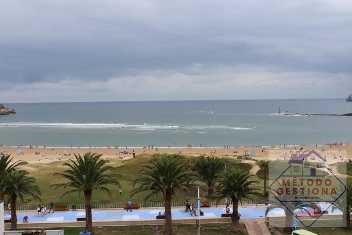 La mejor ubicación para tu negocio: frente al mar. photo 0