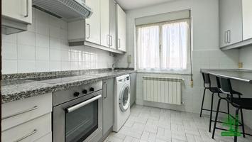 Piso en alquiler en Lugones de 46 m2 photo 0