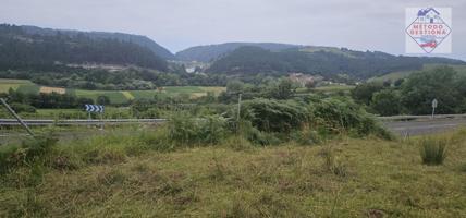 Terreno rústico vallado con espectaculares vistas a la ría Tina Menor – La Torre, Val de San Vicente (Cantabria) photo 0