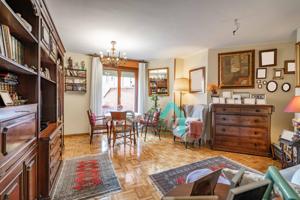 Piso en venta en Oviedo de 92 m2 photo 0