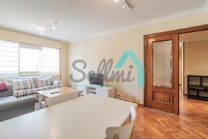 Piso en alquiler en Oviedo de 110 m2 photo 0