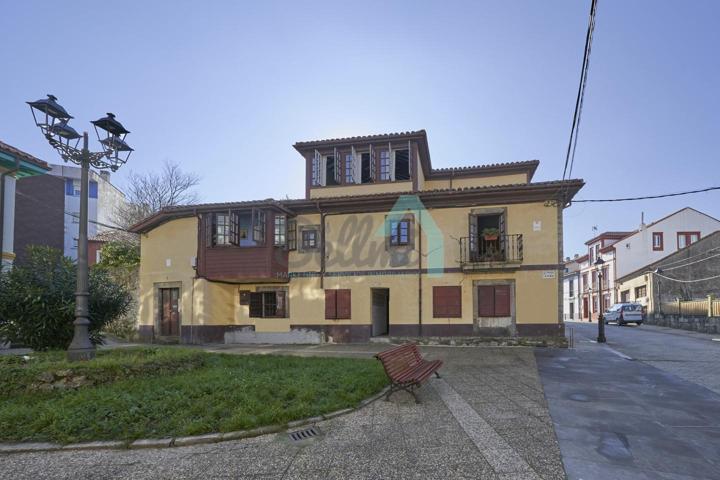 Casa - Chalet en venta en Luanco de 600 m2 photo 0